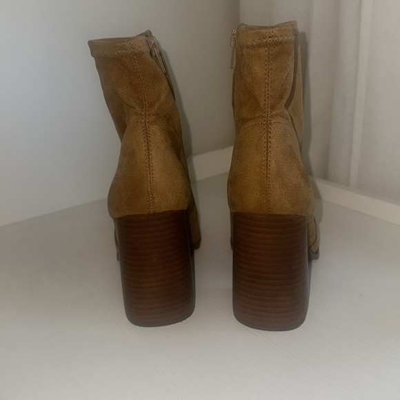 Steve Madden Touchdown Booties 8.5 - Picture 7 of 9